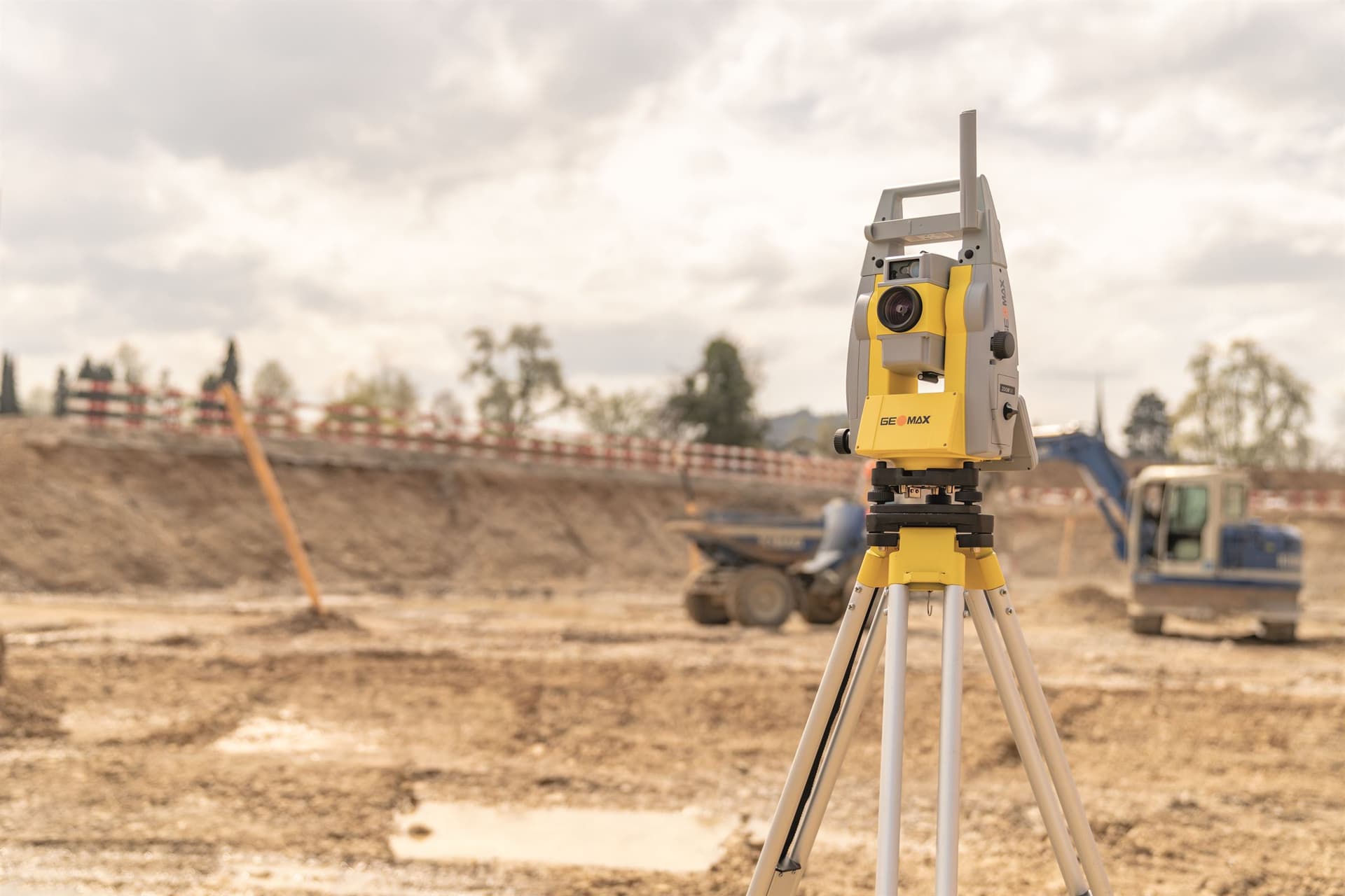 GeoMax equipment slide 1