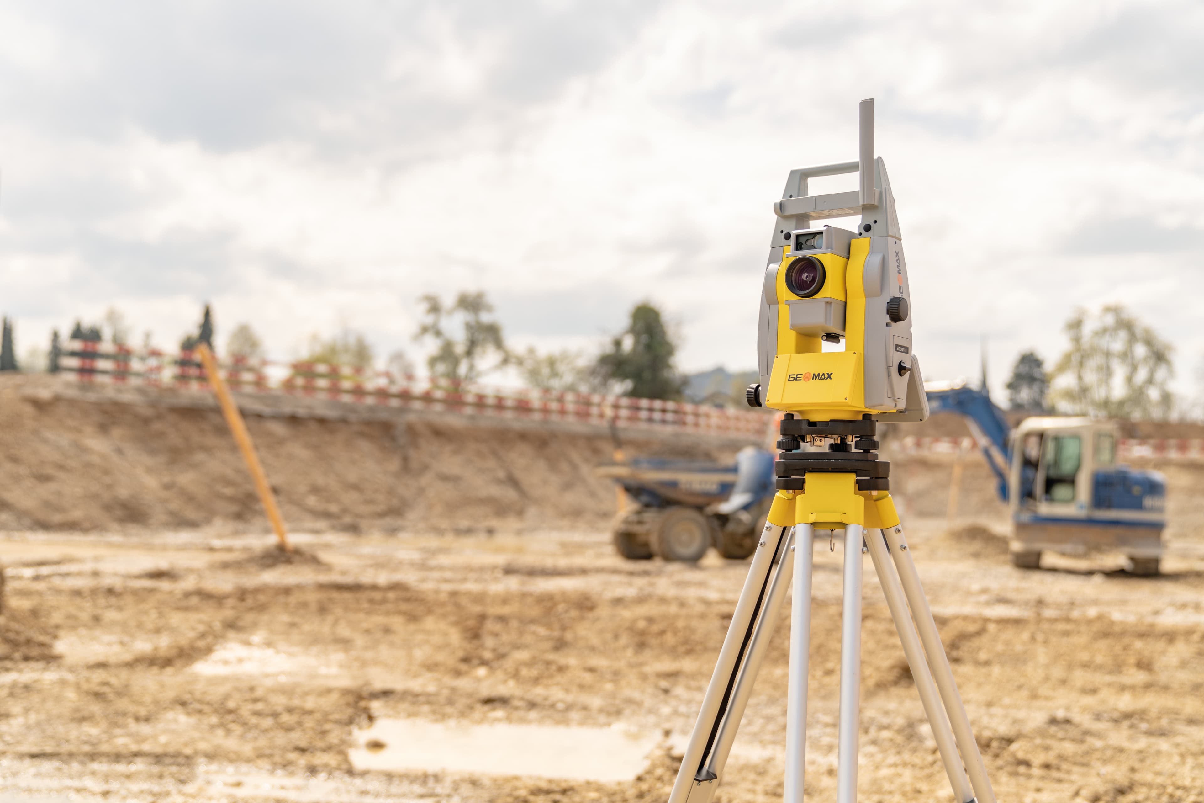 GeoMax equipment slide 1